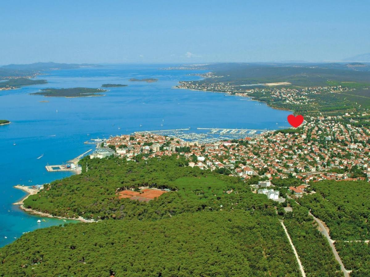Beach Apartments Roza - The Garden Apartment Biograd Na Moru Dış mekan fotoğraf